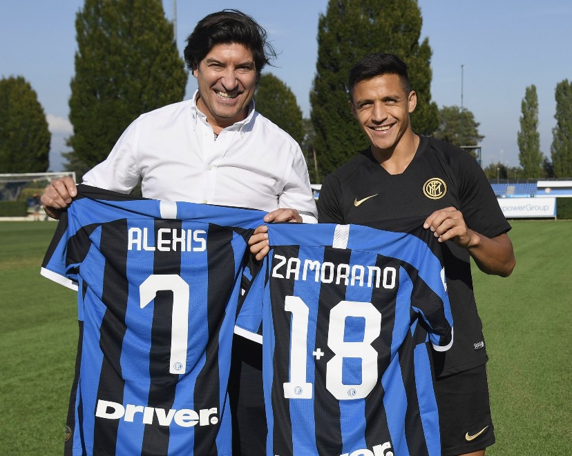 媒体人：王钰栋签欧洲经纪公司有足协的推动，只给了短期授权（媒体人称：在足协推动下，王钰栋与欧洲经纪公司签约，授权期仅为短期）