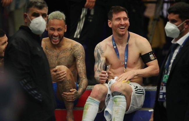 15岁道曼禁区内天秀回旋破门，青年欧冠阿森纳4-2逆转拜仁（15岁道曼禁区回旋破门技惊四座，青年欧冠阿森纳4-2逆转拜仁）