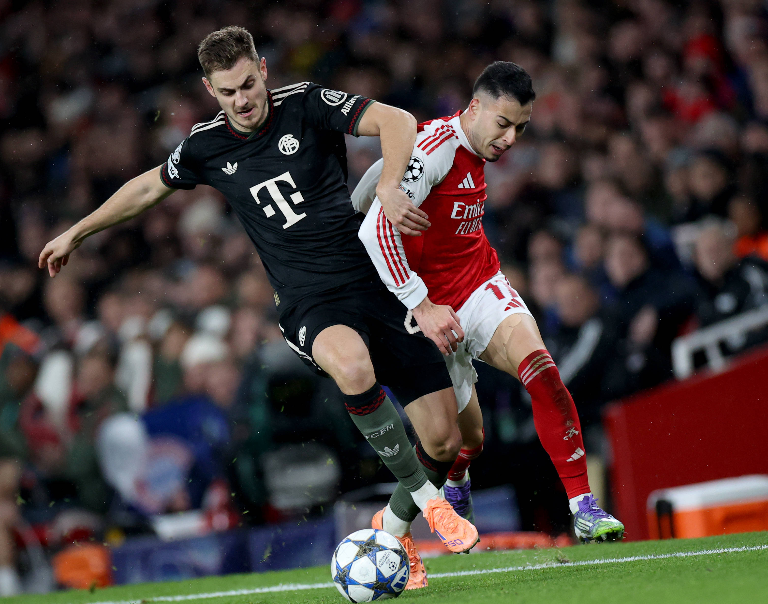 西媒：尤文、法兰克福以及斯图加特询价皇社中场苏契奇（西媒曝：尤文、法兰克福、斯图加特打听皇社中场苏契奇身价）