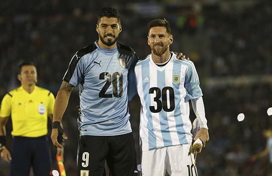 拉脱维亚前锋：也许我们大部分时间在防守，但收官战全力争胜（拉脱维亚前锋：尽管大部分时间在防守，收官战仍将全力争胜）