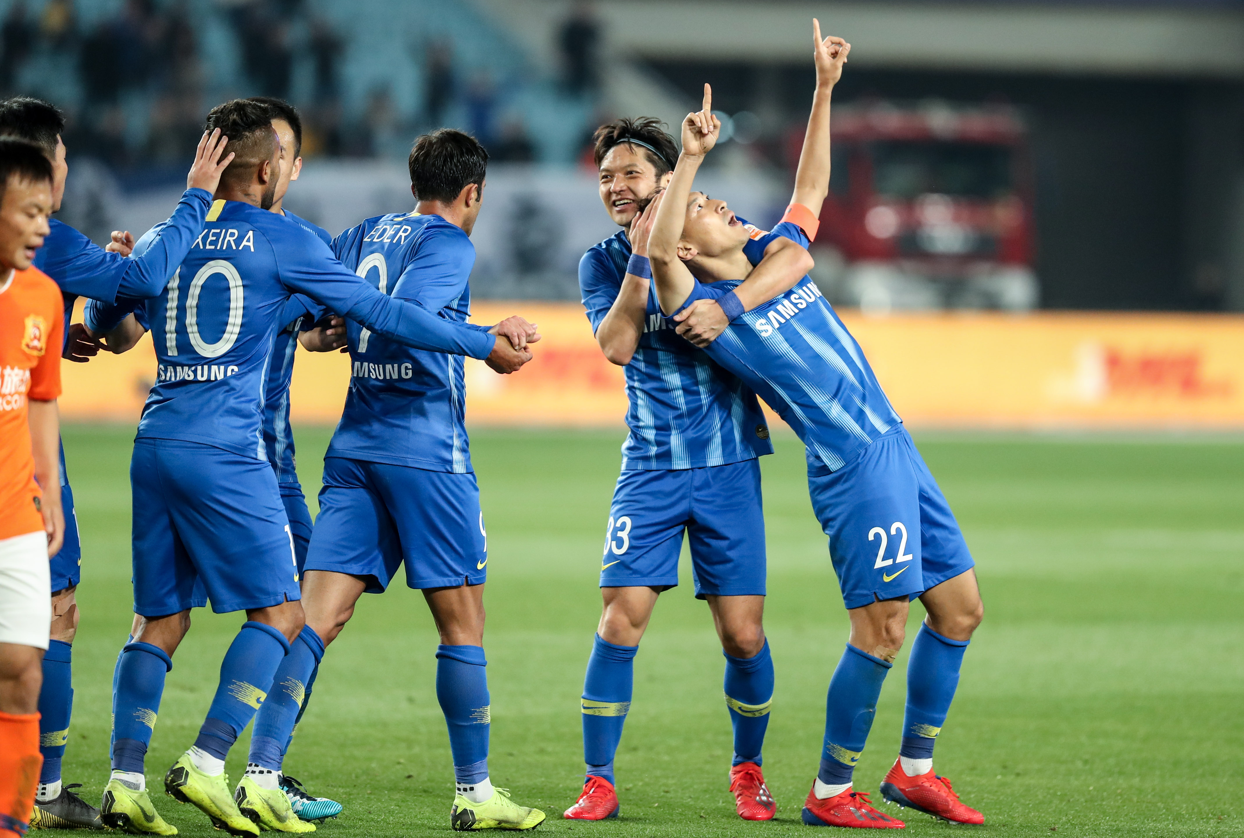 TA：阿诺德尚未完全恢复健康，预计不会首发出战利物浦（TA：阿诺德伤势未痊愈，战利物浦预计无缘首发）