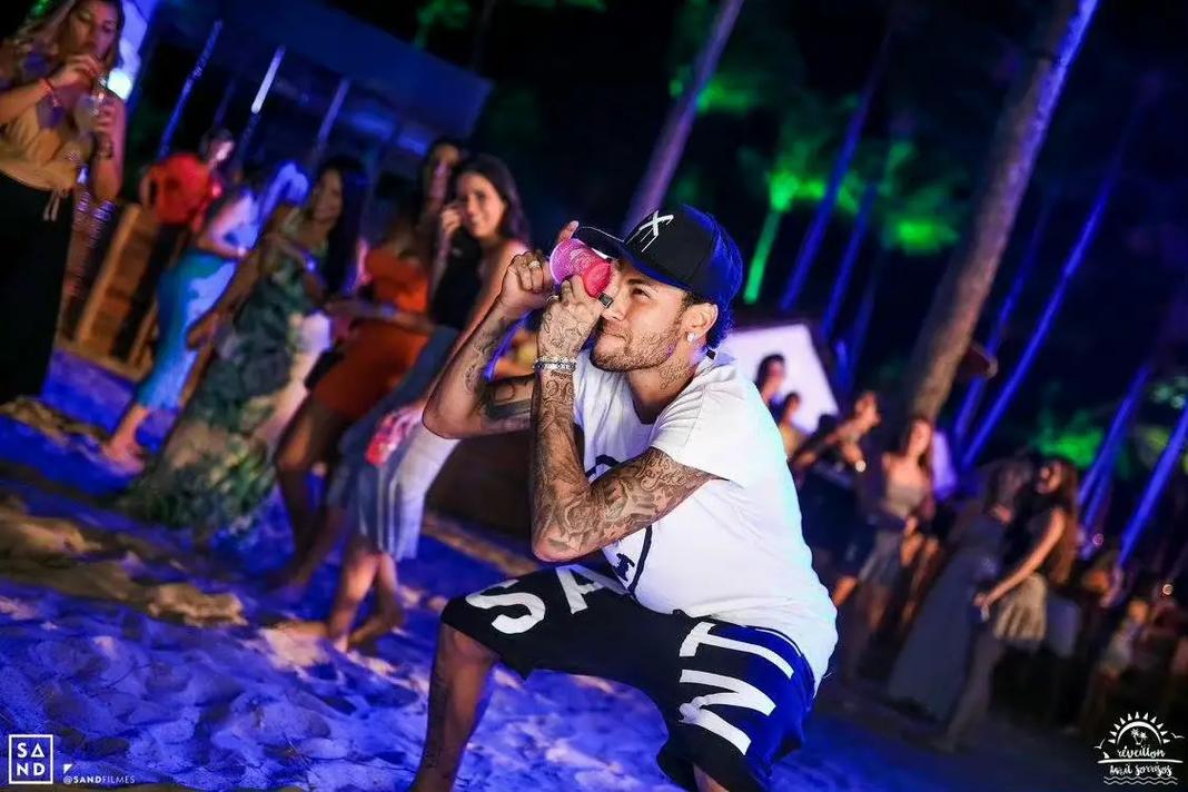 圣埃蒂安主帅：哈兰德将对阵姆巴佩在挪威几乎是全民话题