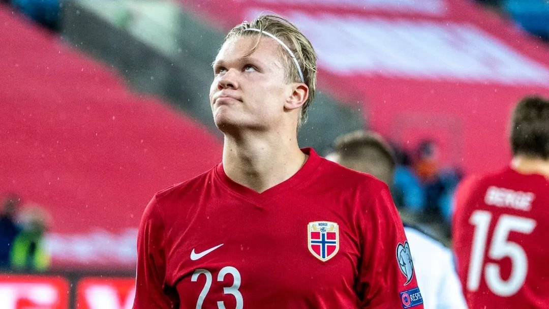 媒体人：国安总经理李明将离任，他已经与球员告别（媒体人：国安总经理李明即将卸任，已与球员道别）