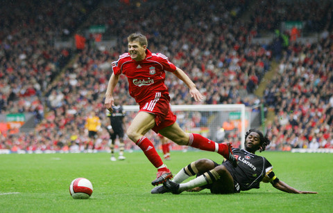 弗里克：我们今天的传球失误太多了；也许阿劳霍不该那样放铲（弗里克：今日传球失误偏多，阿劳霍那次铲球或许不该）