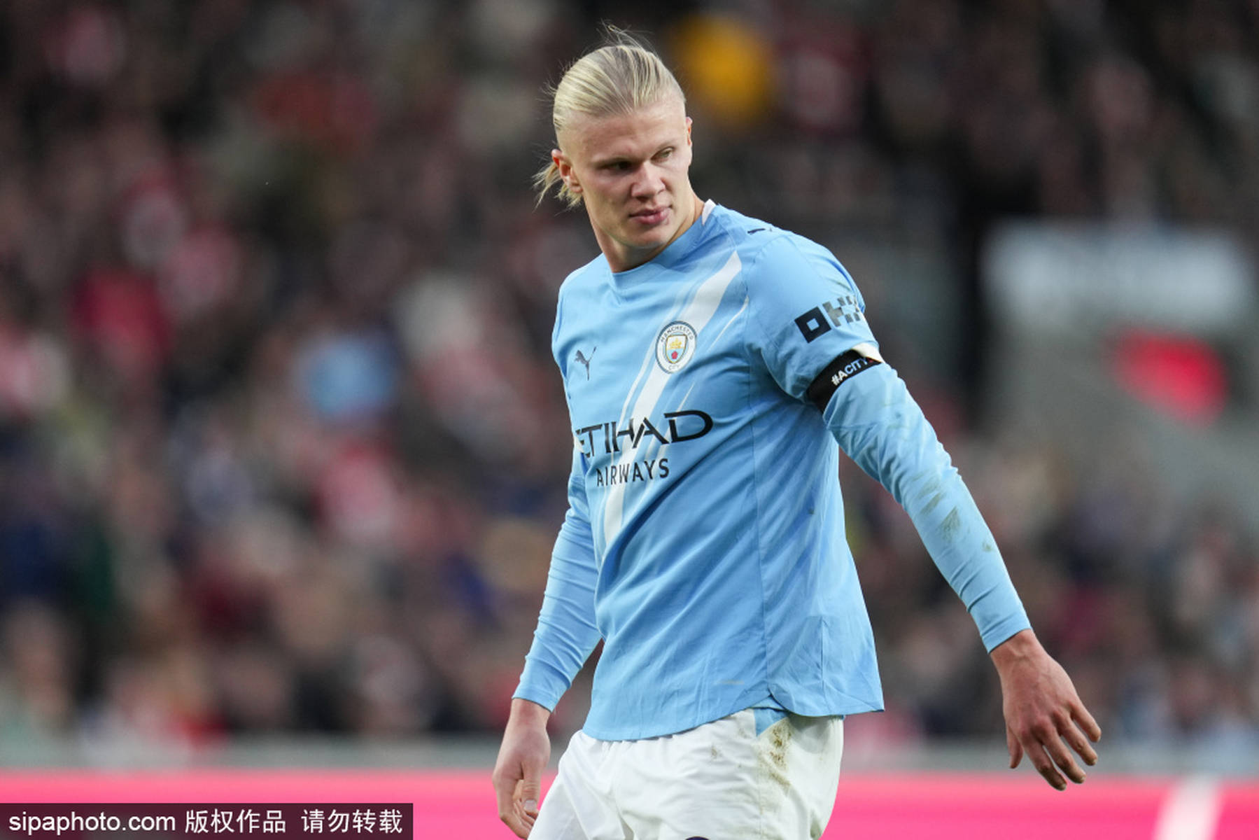 克拉克：世界杯扩军欧洲区晋级更难了，98年欧洲有近一半名额（克拉克感叹世界杯扩军：欧洲出线更难了，1998年几乎拿到半数名额）