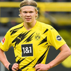 杨瀚森2分1篮板1助攻1盖帽，本赛季第二次没有失误和犯规（杨瀚森交出2分1板1助1帽数据，本季第二次零失误零犯规）