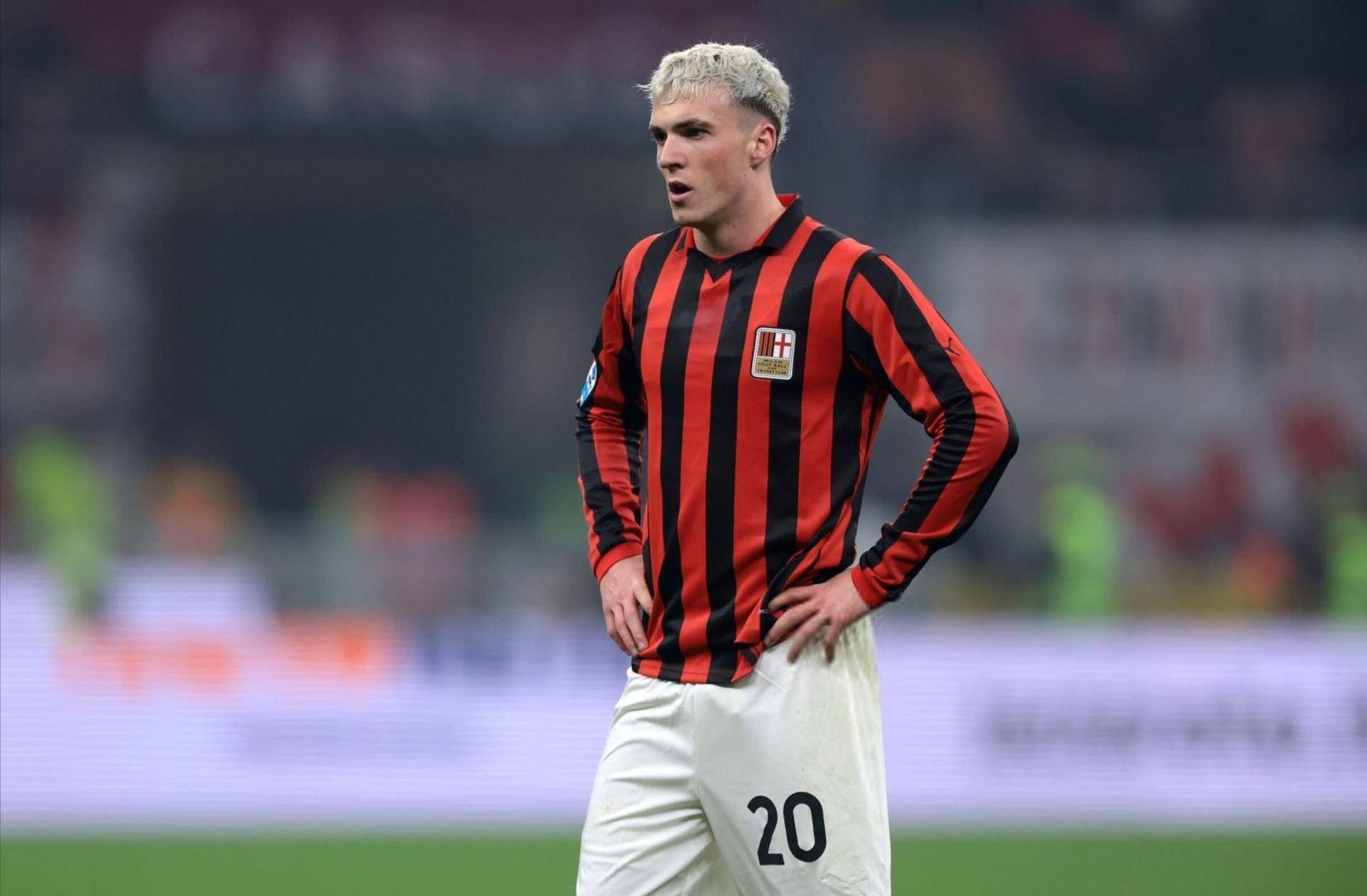 印媒：梅西印度行组织者被控8项罪名，被判决拘留14天（印媒称梅西访印活动组织者涉8项罪名，已被下令拘留14天）