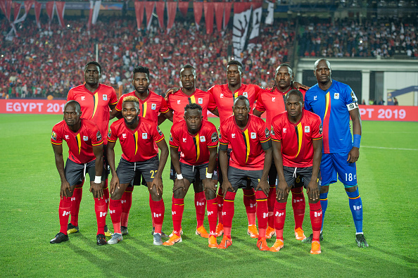 詹姆斯关键三分绝杀比赛（詹姆斯命中关键三分完成绝杀）