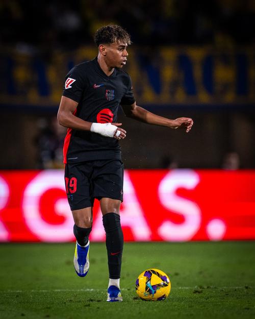 2025年度网坛最受欢迎球员，又双叒是辛纳（辛纳再度当选2025网坛人气王）