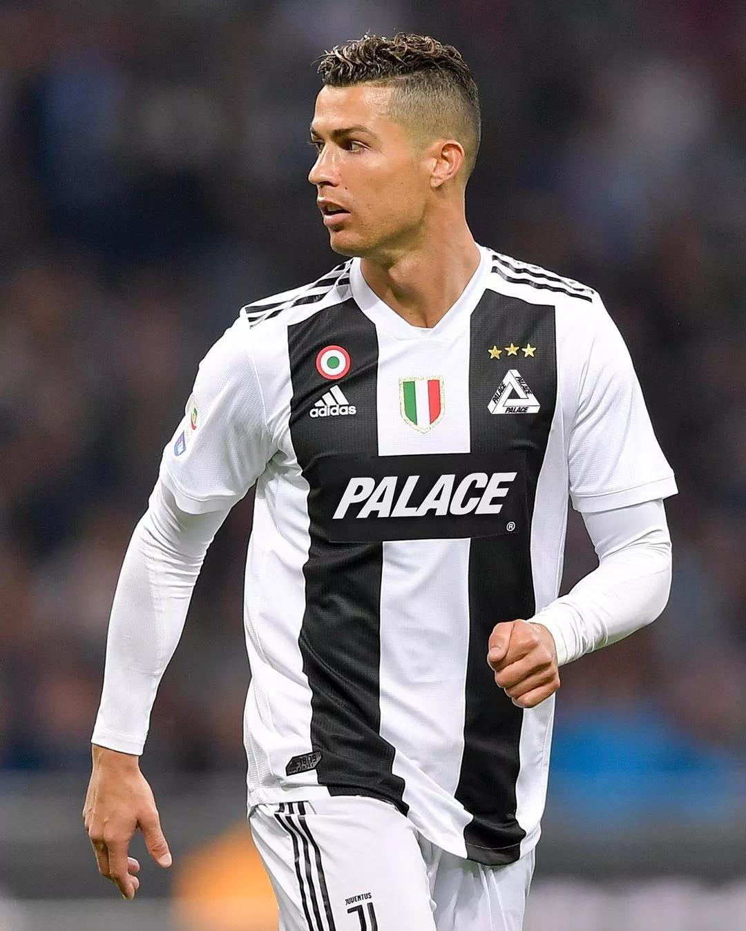 赛前发高烧，普利希奇比赛当天和球队会合并替补双响导演逆转（赛前高烧仍出战，普利希奇赛日与队会合替补梅开二度助逆转）