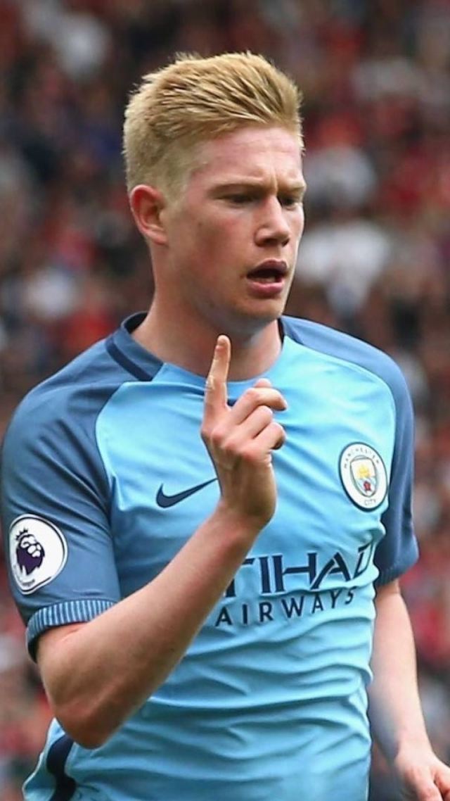 梅西曾被瓜迪奥拉安排踢陌生位置！他不断适应和学习，变得更强！（瓜帅曾让梅西改打陌生位置，他在适应与学习中愈发强大！）