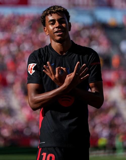 美农业部长：我一开始没认出C罗，但几秒钟内我们成了好朋友（美国农业部长自曝：起初没认出C罗，几秒就成了好友）