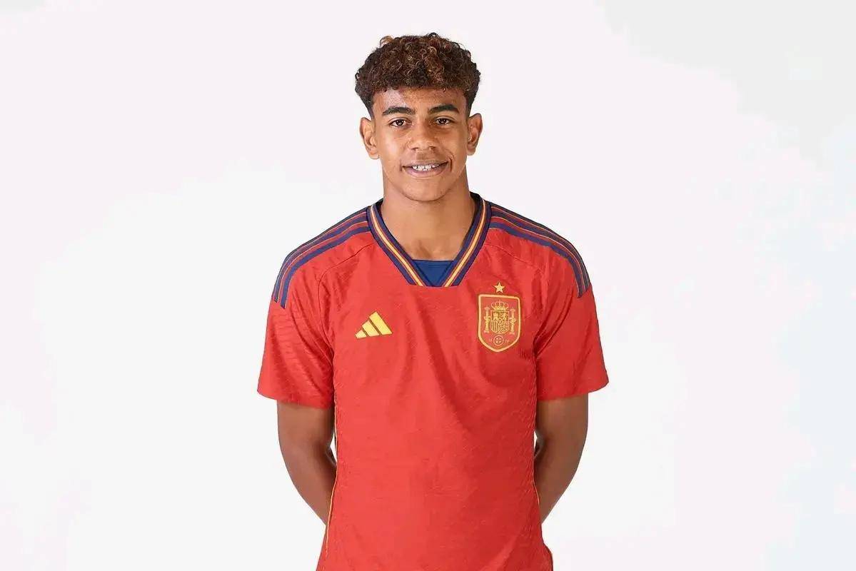 历史第三对组合！东契奇&里夫斯本赛季场均得分同时28+（史上第三对双星！东契奇与里夫斯本季场均同破28分）